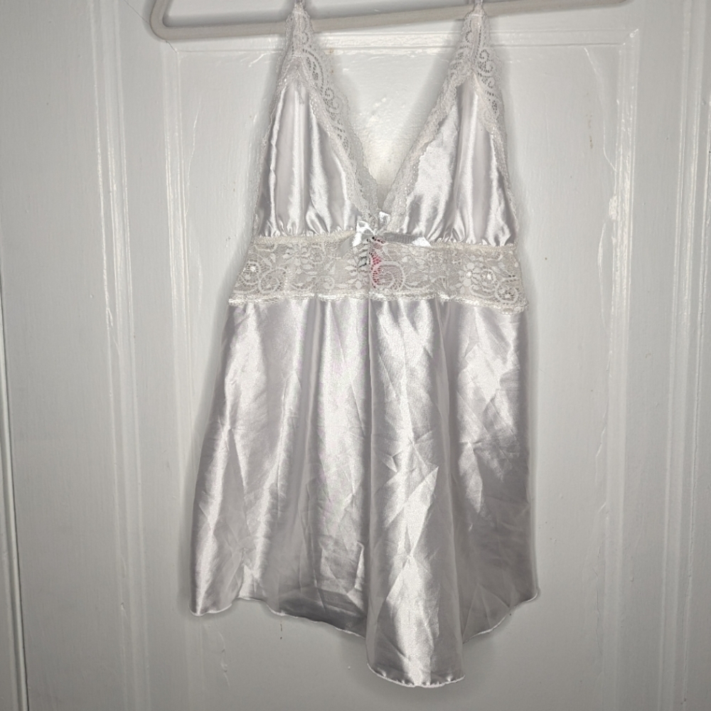 Seven Til Midnight Woman's Chemise L